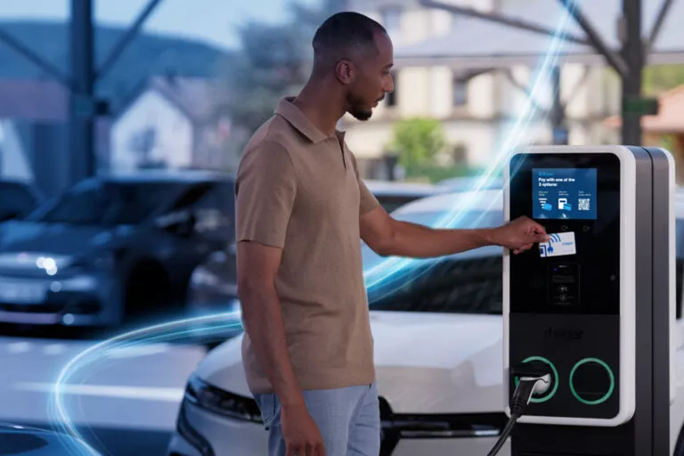 Hager witty park 2 Flexibele laad­op­los­sing voor bedrijven en woon­com­plexen